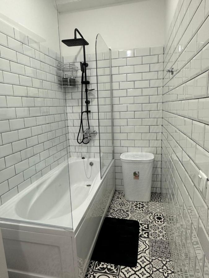 Stylish Apartamento Tbilisi Exterior foto